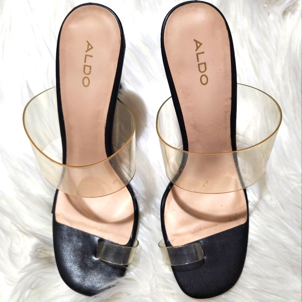 Aldo mules with 4 inches heels, in US size 8.5
